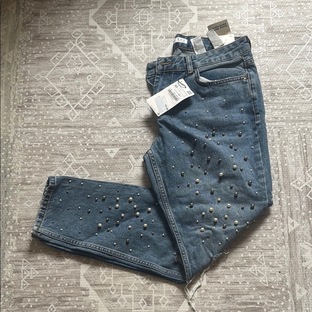 Zara Blue Ankle Cropped Jeans with Embellishments